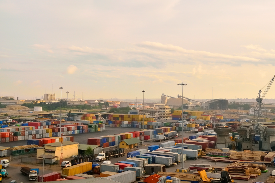 Van den Bosch Tankreinigungsbetrieb in Tema